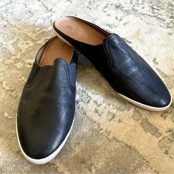 Frye Melanie Slip On Black Leather Backless Mules Slides Flats: 10 - Picture 1 of 9